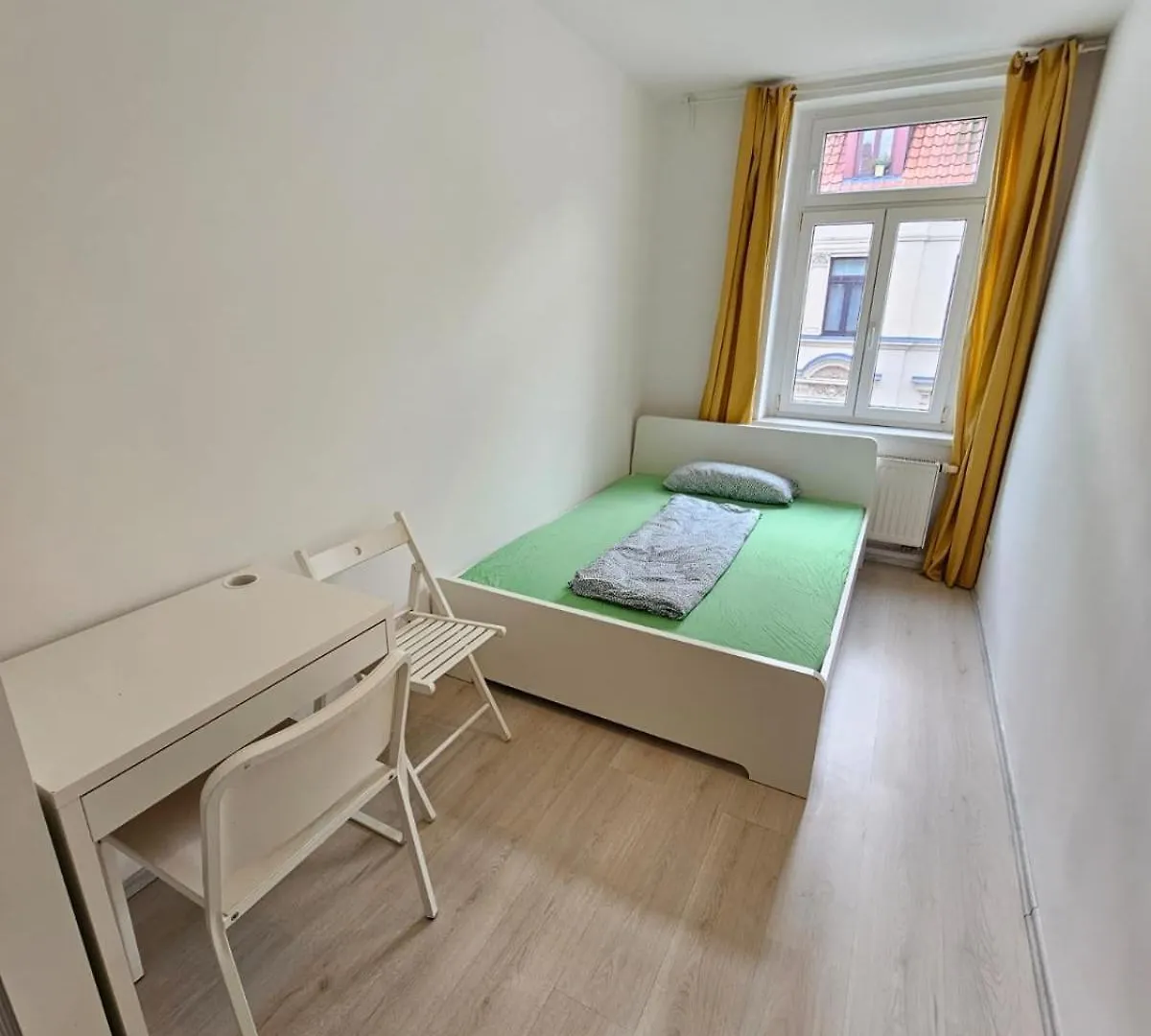 Leipzig Lindenau - Haus Mit 3 Ferienwohnungen Im Westen 0*,