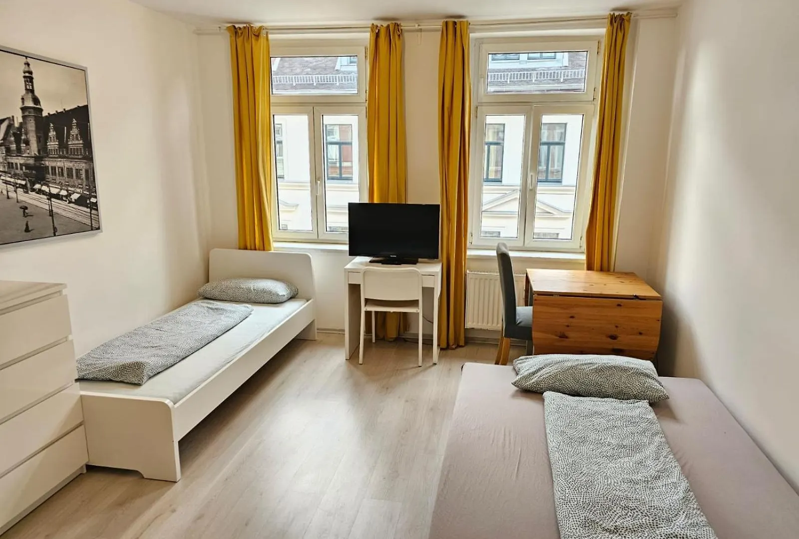 Leipzig Lindenau - Haus Mit 3 Ferienwohnungen Im Westen