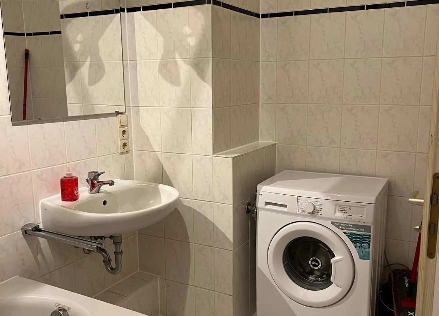 Leipzig Lindenau - Haus Mit 3 Ferienwohnungen Im Westen